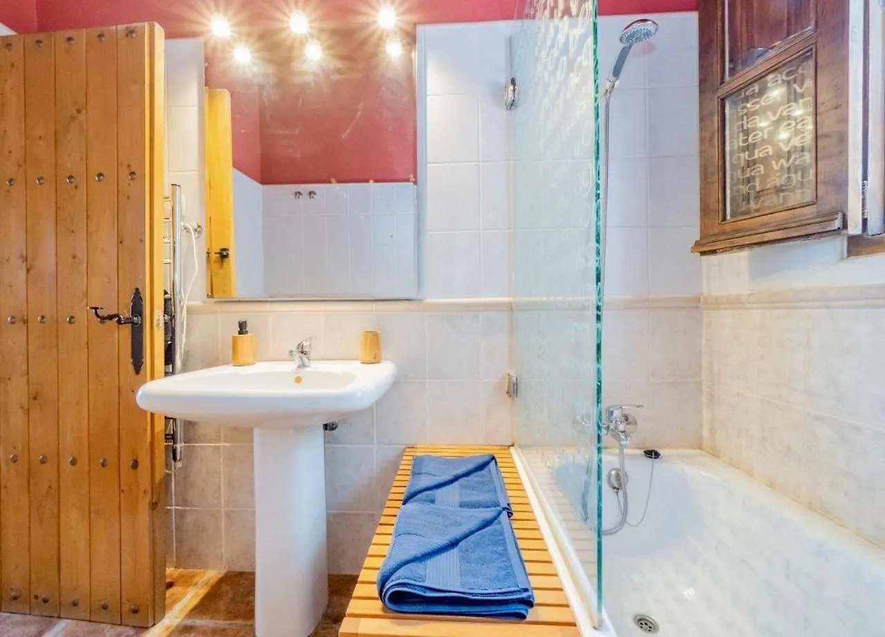 Villa Buenavista Malaga - Stunning Views - Private 0*,  İspanya